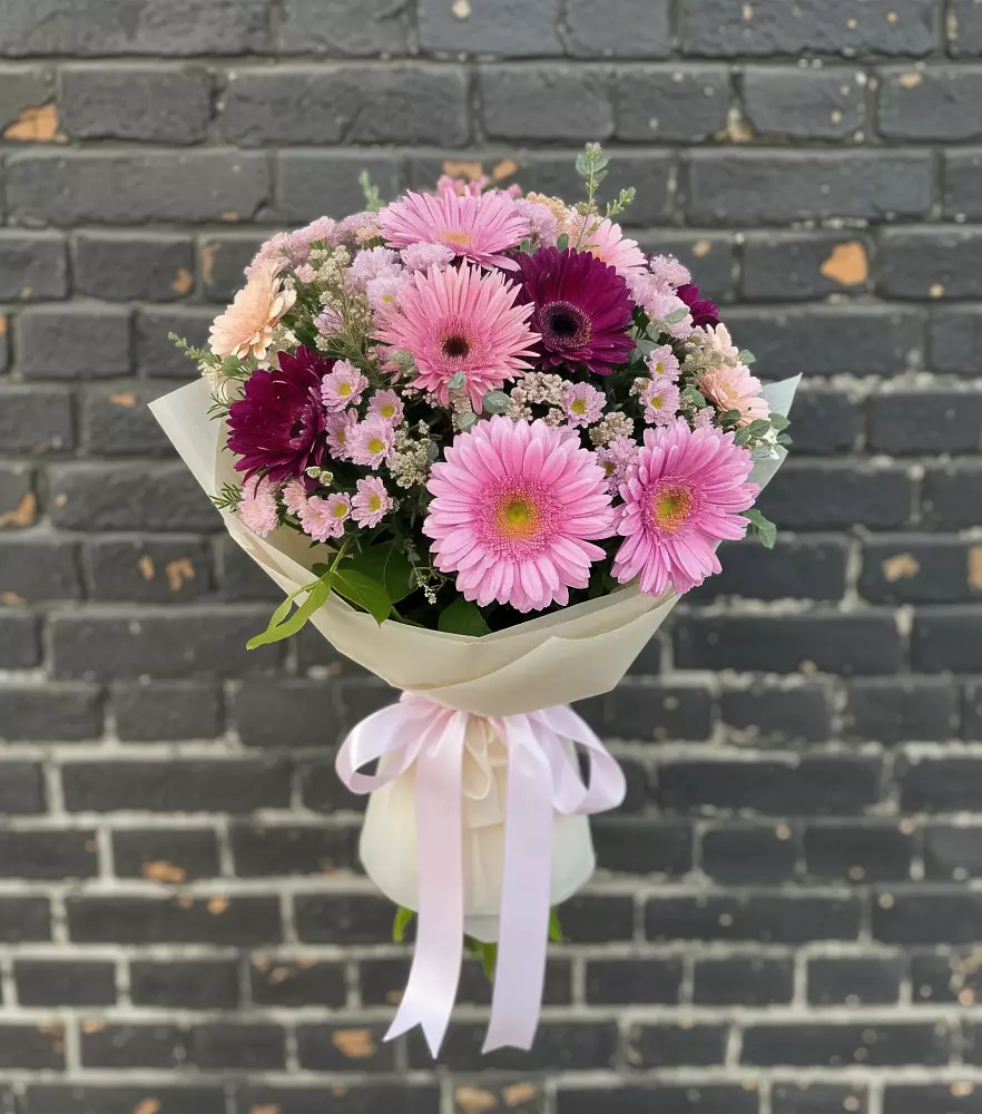 Букет цветов из: Герберы и Хризантемы в Ворсме