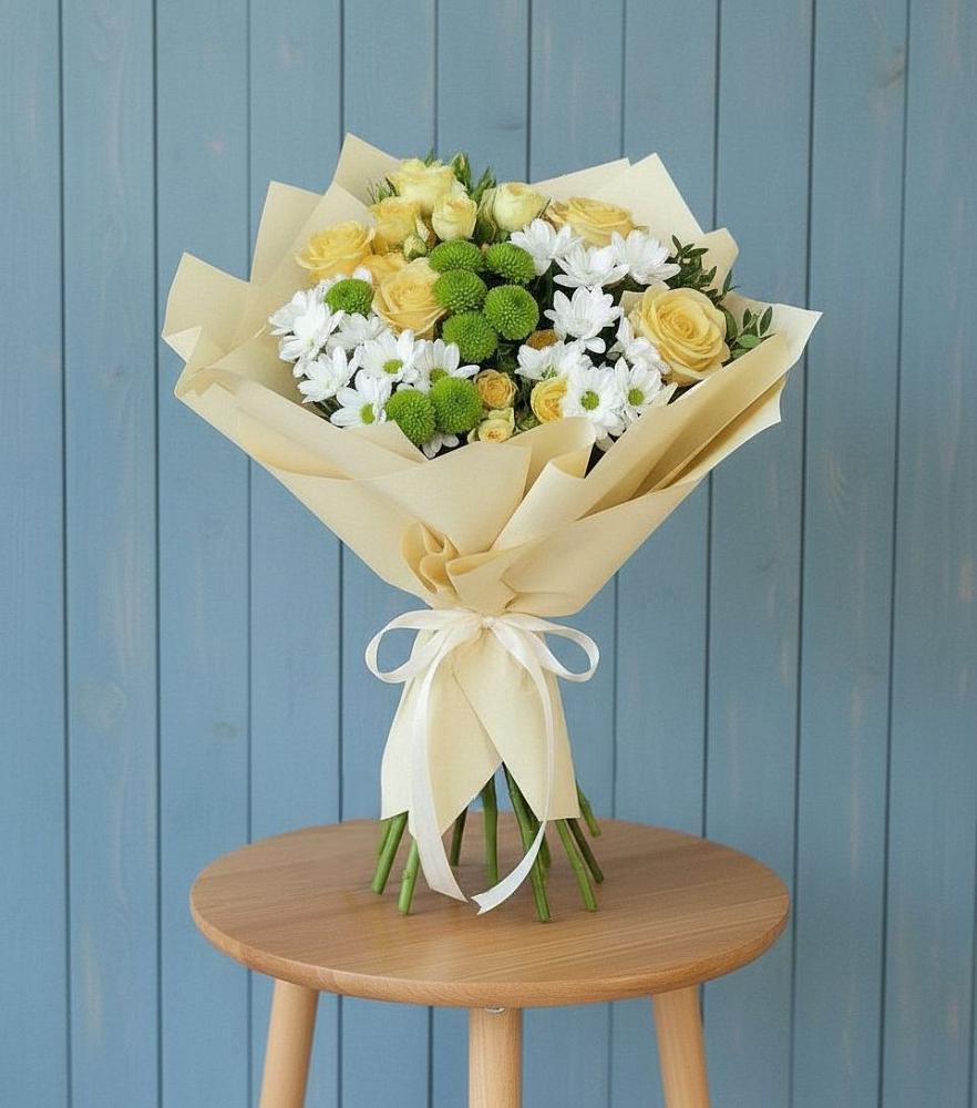 Букет цветов из: Хризантемы и Розы в Ворсме