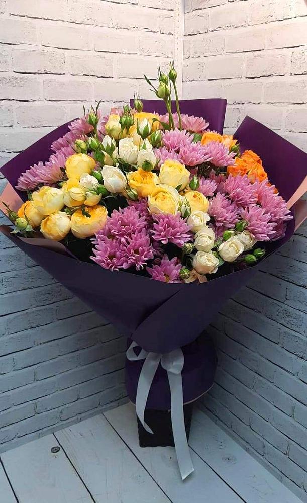 Букет цветов из: Хризантемы и Розы в Ворсме