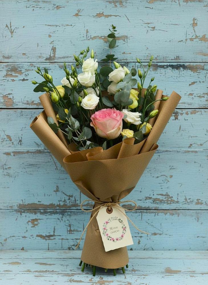 Букет цветов из: Розы и Лизиантусы в Ворсме