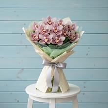 Букет цветов из:  Орхидеи и Розы в Ворсме