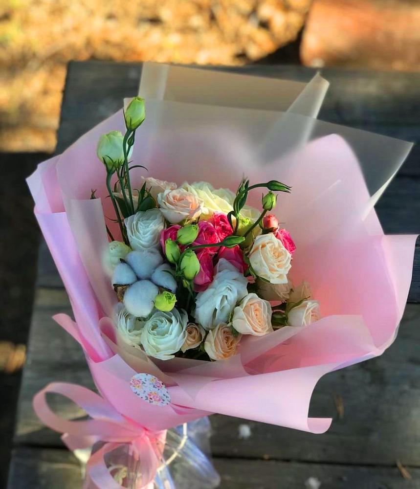 Букет цветов из: Розы и Лизиантусы в Ворсме