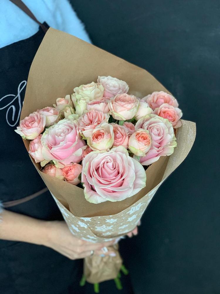 Букет цветов из: Хризантемы и Розы в Ворсме