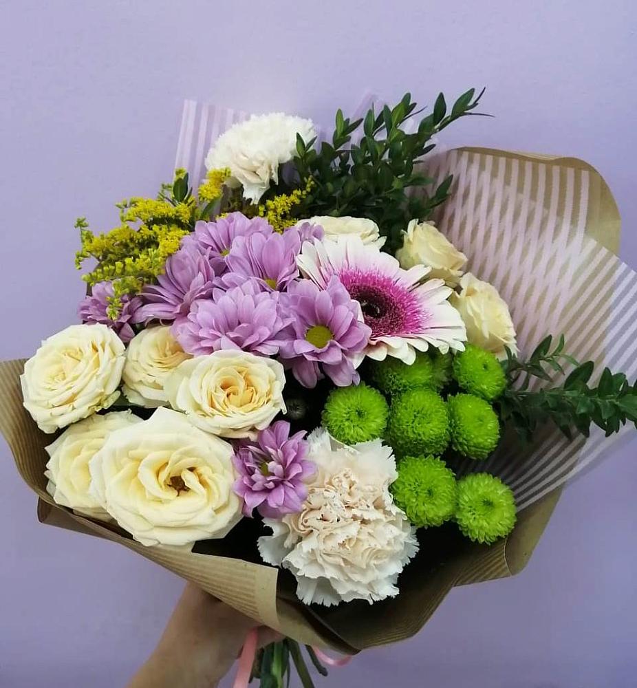 Букет цветов из: Хризантемы, Розы, Гвоздики и Герберы в Ворсме