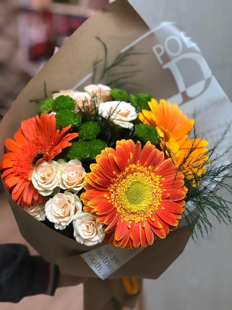 Букет цветов из: Герберы, Хризантемы и Розы в Ворсме
