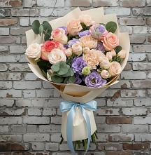 Букет цветов из:  Розы, Лизиантусы и Гвоздики в Ворсме